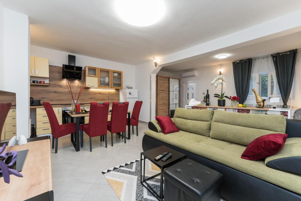 Studio Apartman Mirakul Zadar Exterior foto
