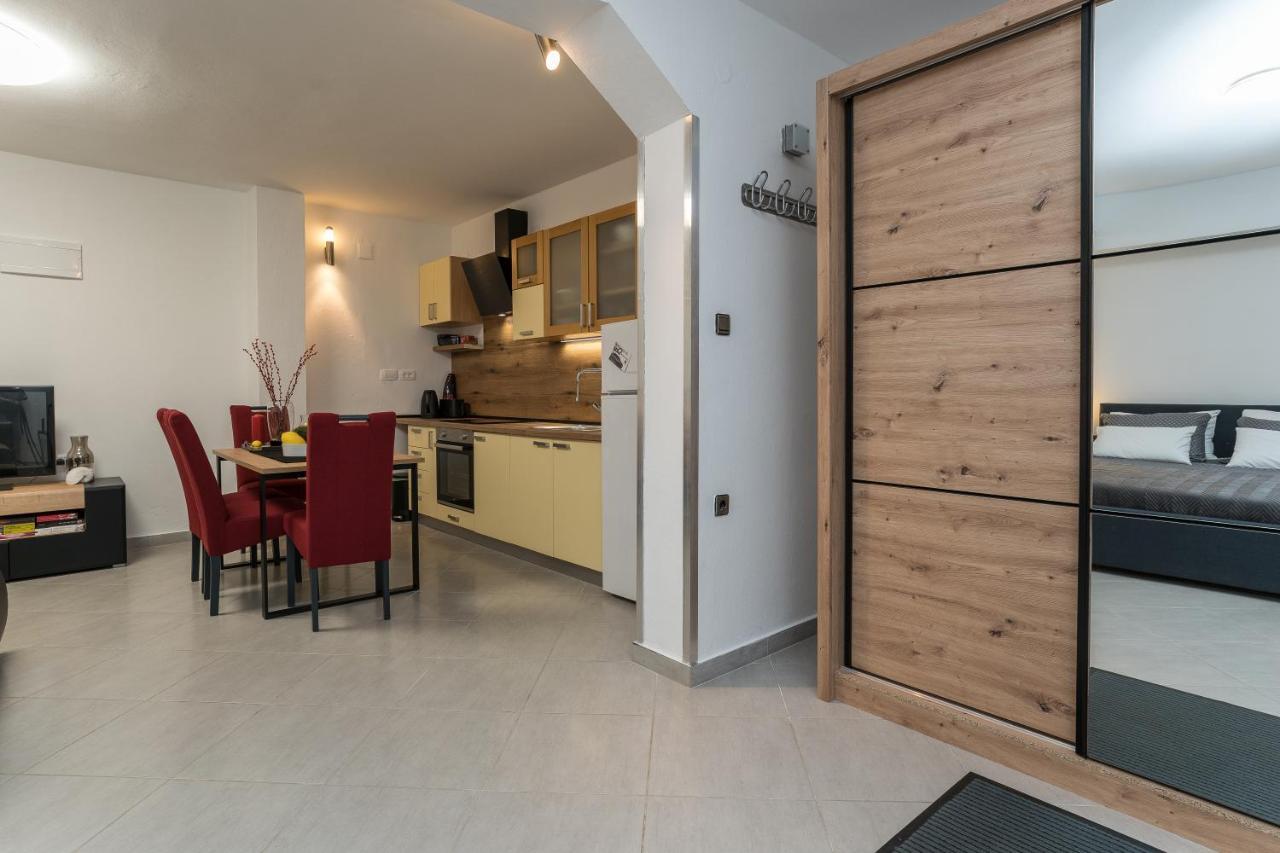 Studio Apartman Mirakul Zadar Exterior foto